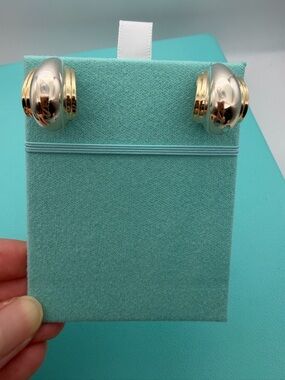 Tiffany & Co. Earring Hoops Vendome Shell Paloma Piccaso 18k Sterling Silver